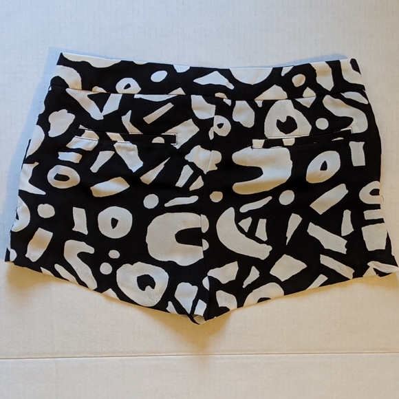 Urban Outfitters Alice & UO Shorts - Picture 2 of 5